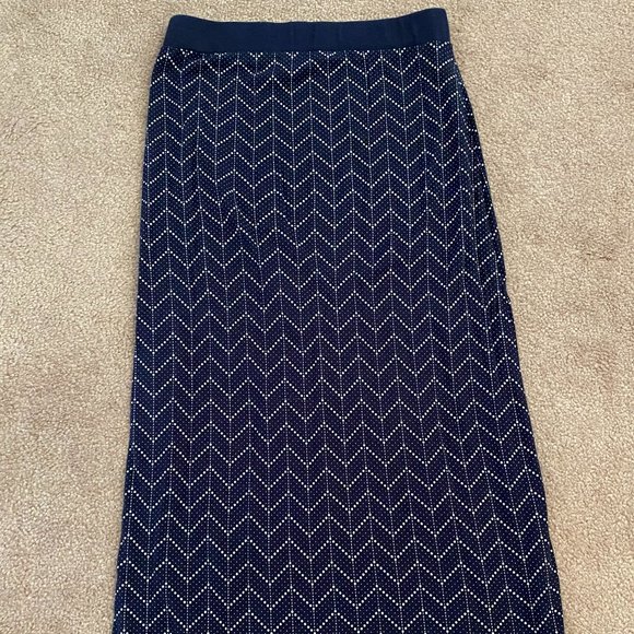 Skirt - Picture 1 of 1